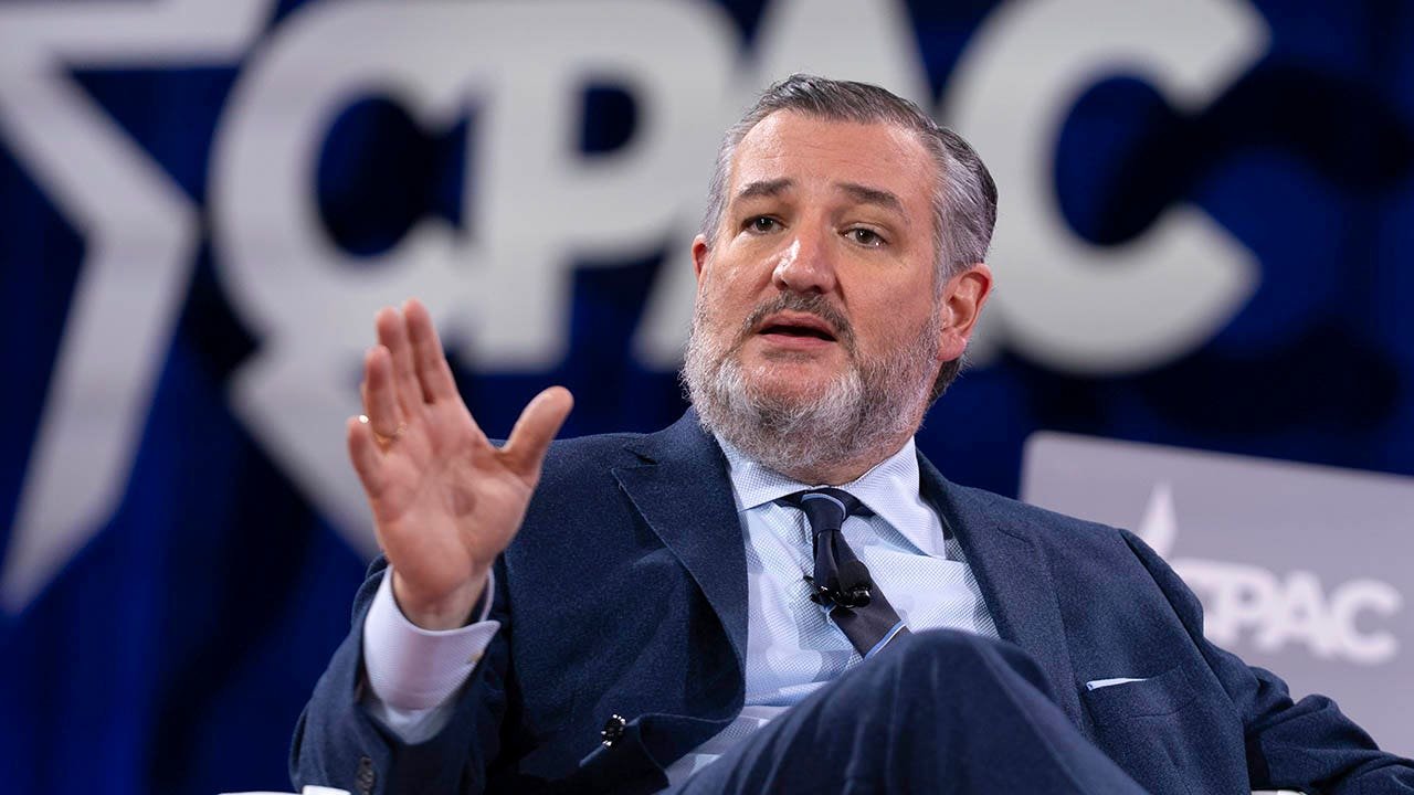 Cruz warns conservatives will regret FCC censorship precedent against media