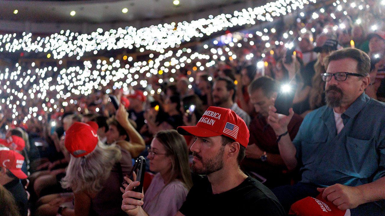 Candlelight vigil honors Charlie Kirk at ASU campus after assassination