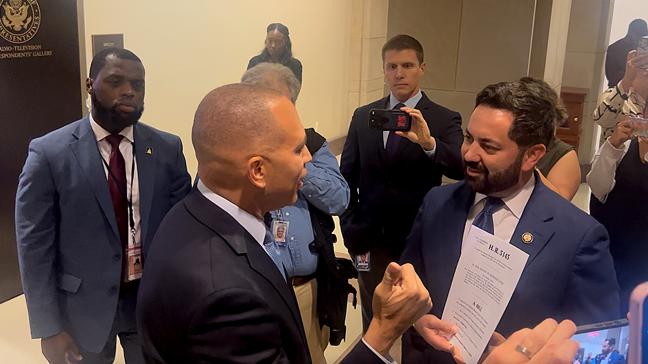 Jeffries and Lawler clash as shutdown tensions explode on Capitol Hill