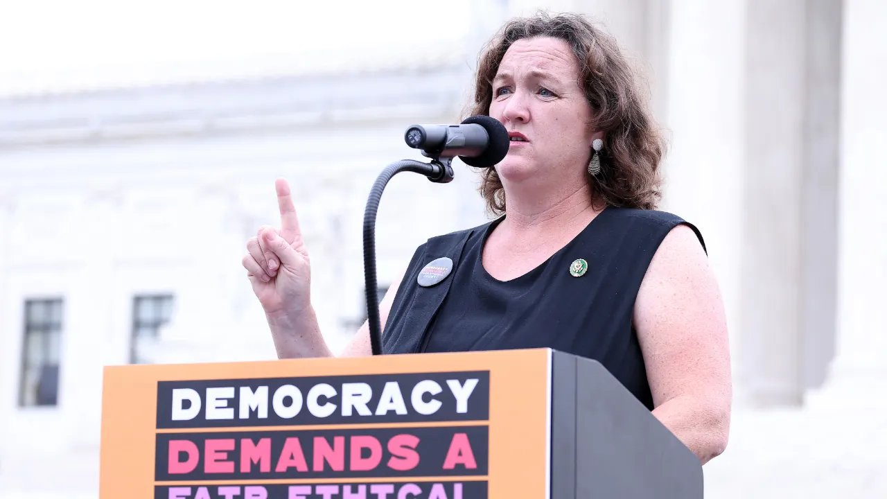 California’s Katie Porter caught on video berating staffer during 2021 call