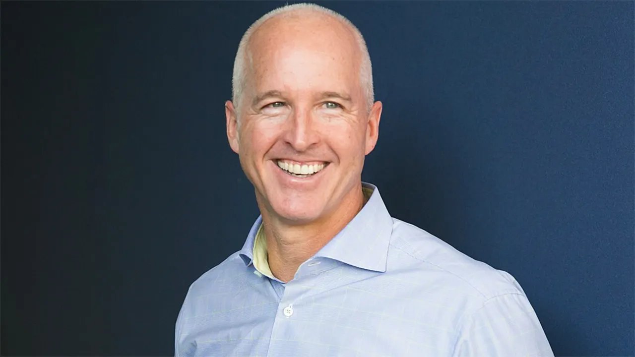 Bronze Star veteran launches GOP campaign for Massachusetts governor