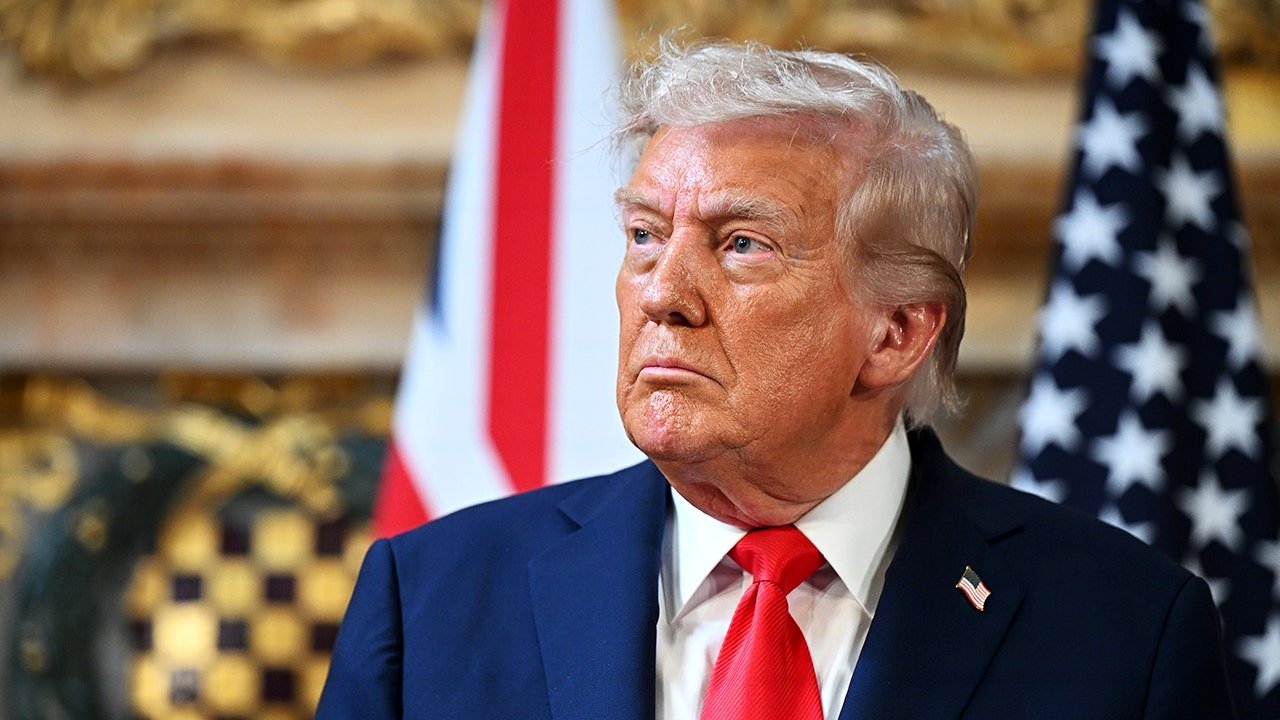 Media bashes Trump Admin messaging for pinning shutdown on Dems, WH fires back